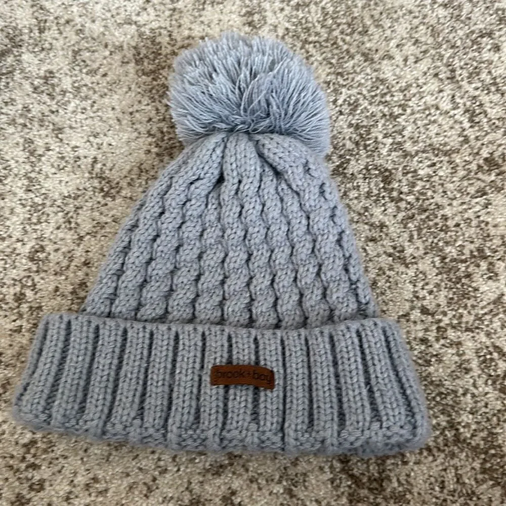 Brook Bay Gray Pom Pom Hat O/S